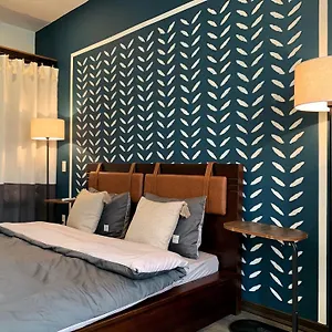 Hotel Benzen Boutique Stays-1 Min To River ***